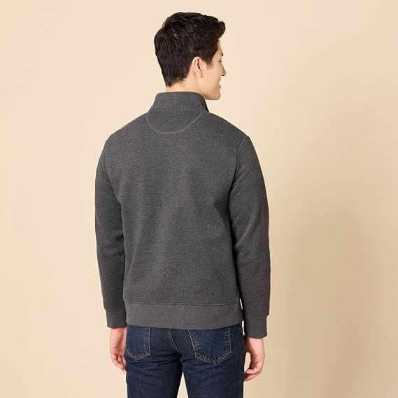 Immagine di Men'S Charcoal Grey Quarter-Zip Sweatshirt 4